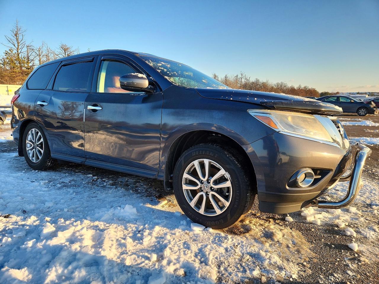 2013 Nissan Pathfinder s
