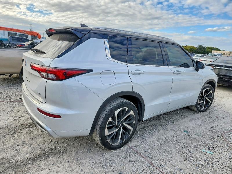 2024 Mitsubishi Outlander sel