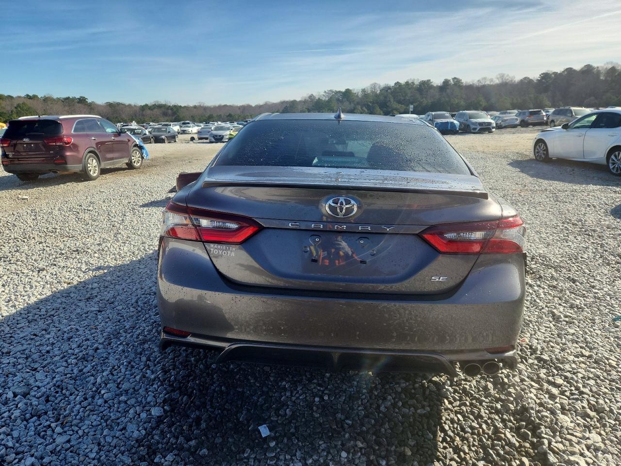 2021 Toyota Camry se