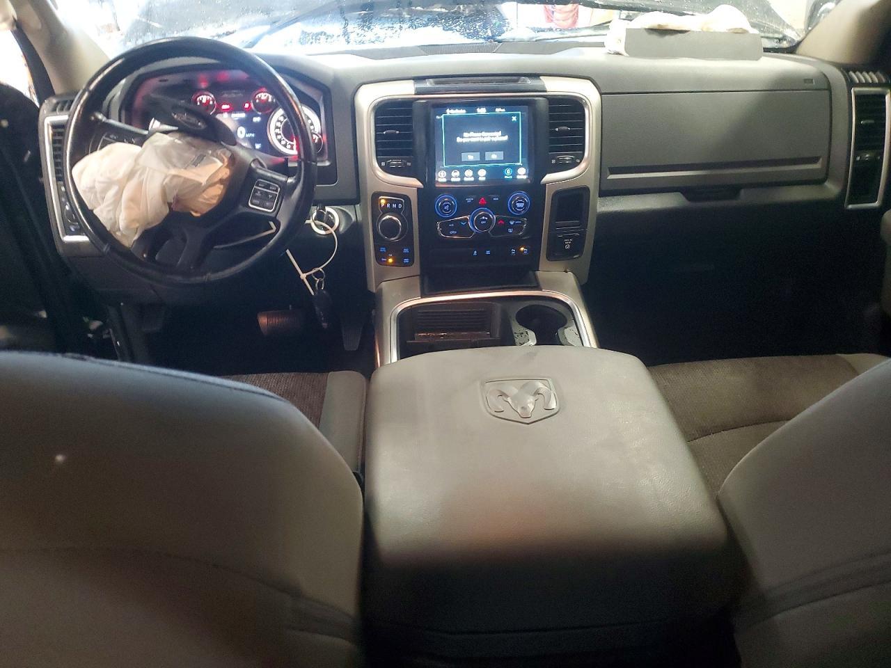 2018 Dodge Ram 1500 slt