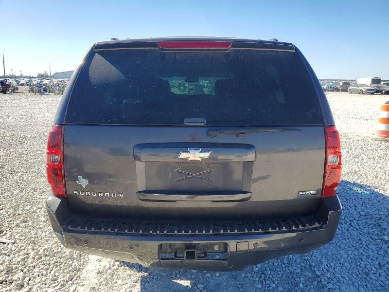 2010 Chevrolet Suburban C1500 lt