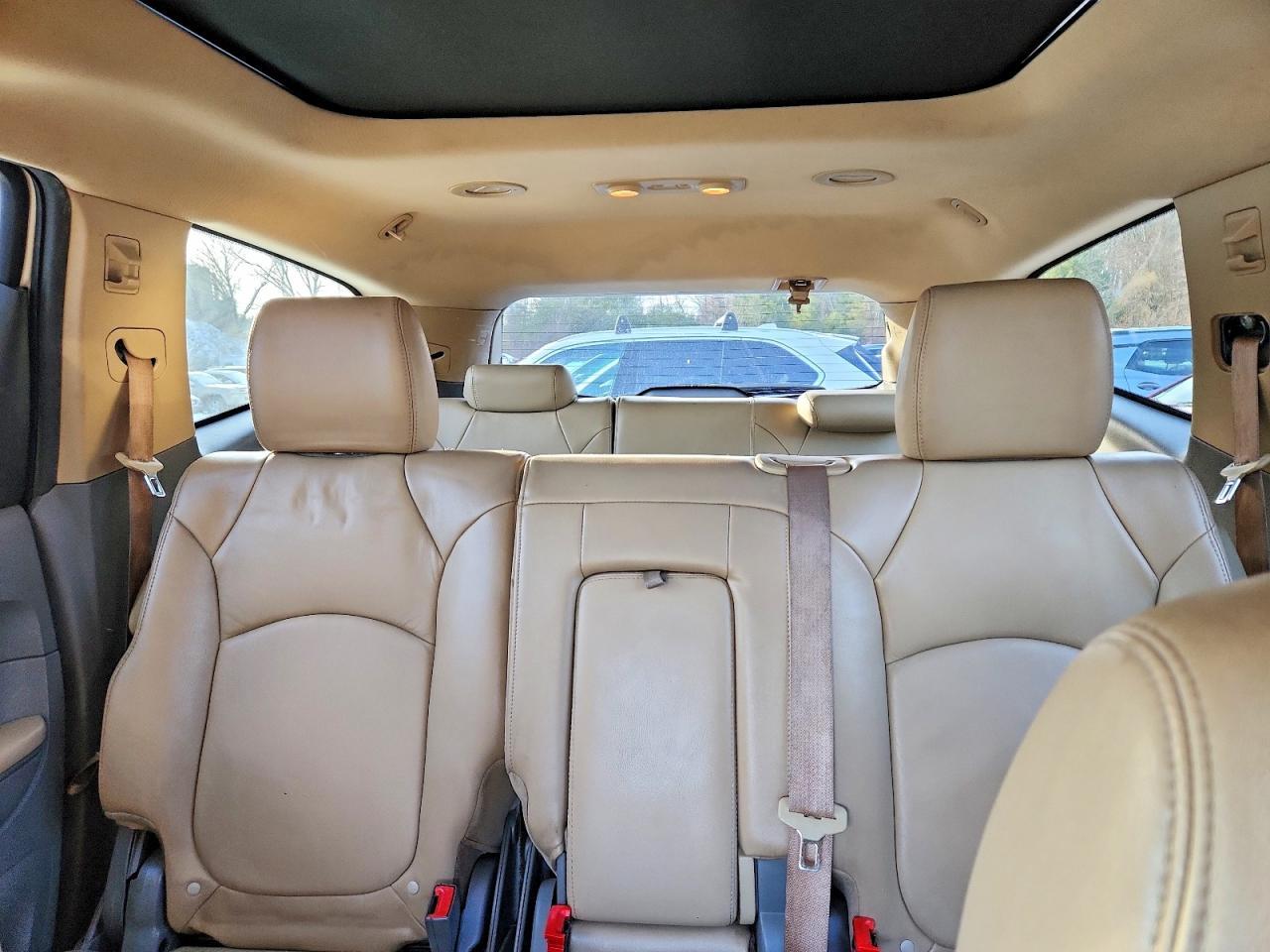 2011 Chevrolet Traverse lt