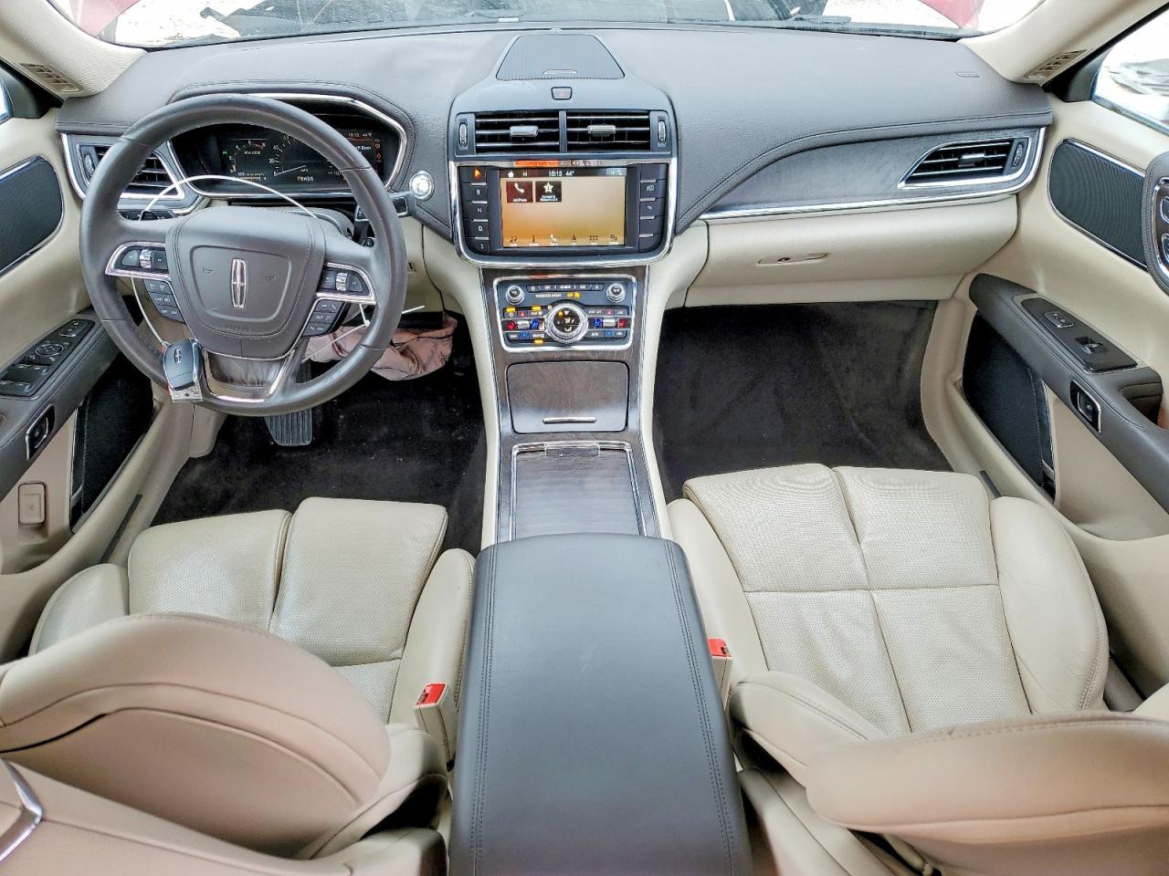 2017 Lincoln Continental Select