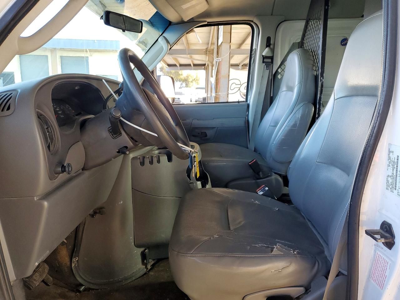 2004 Ford Econoline E150 van