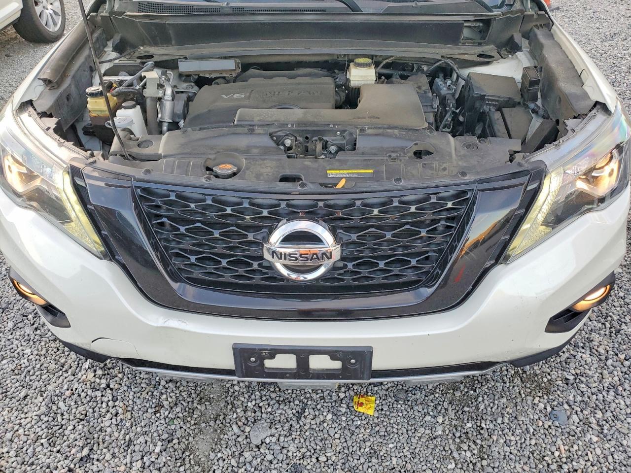2019 Nissan Pathfinder s