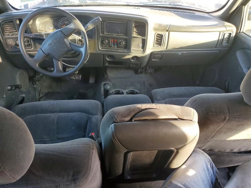 2006 GMC Sierra Flatbed Truck