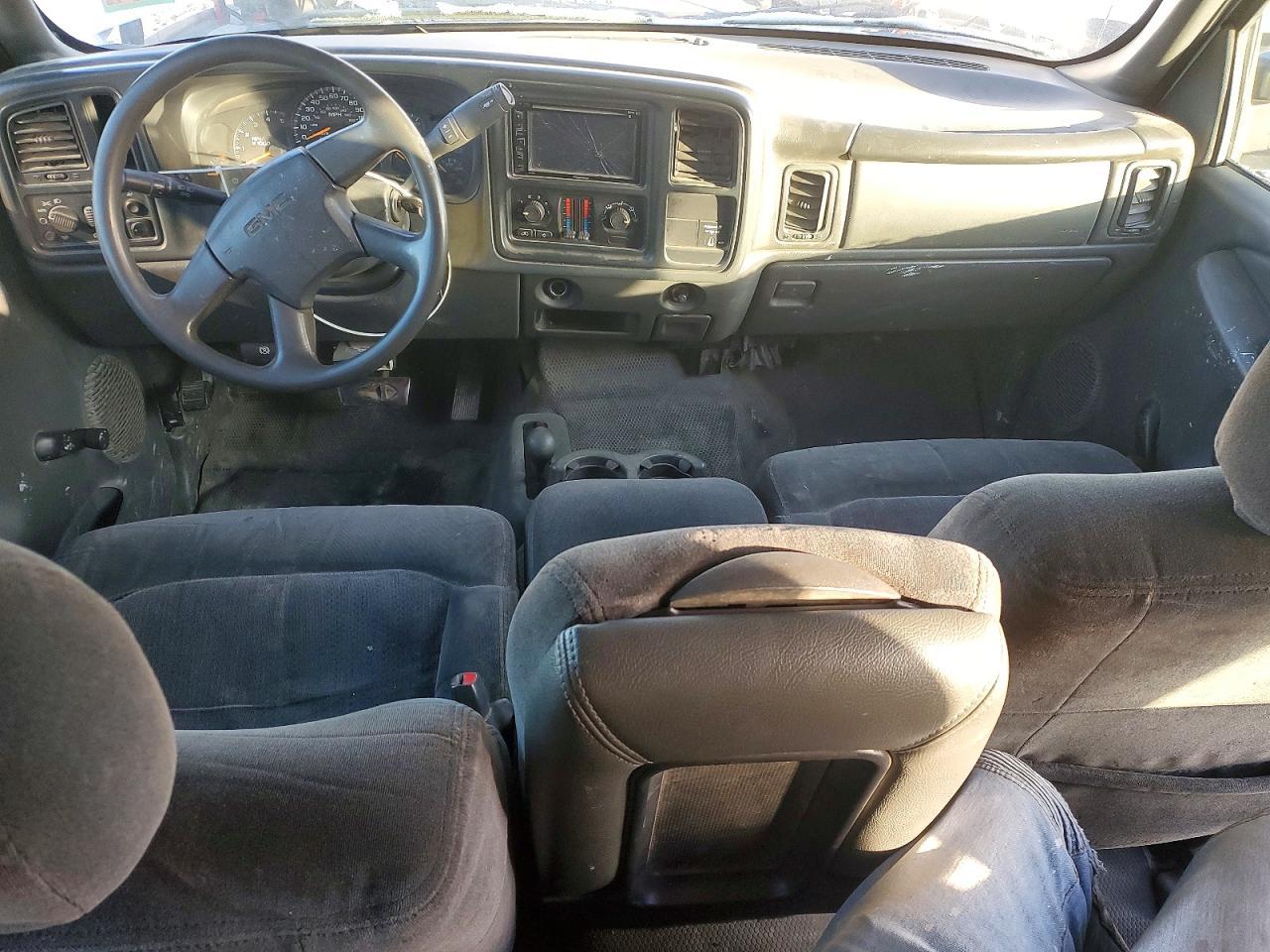 2006 GMC Sierra Flatbed Truck