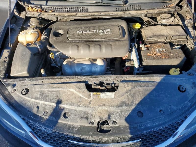 2017 Chrysler 200 Limited