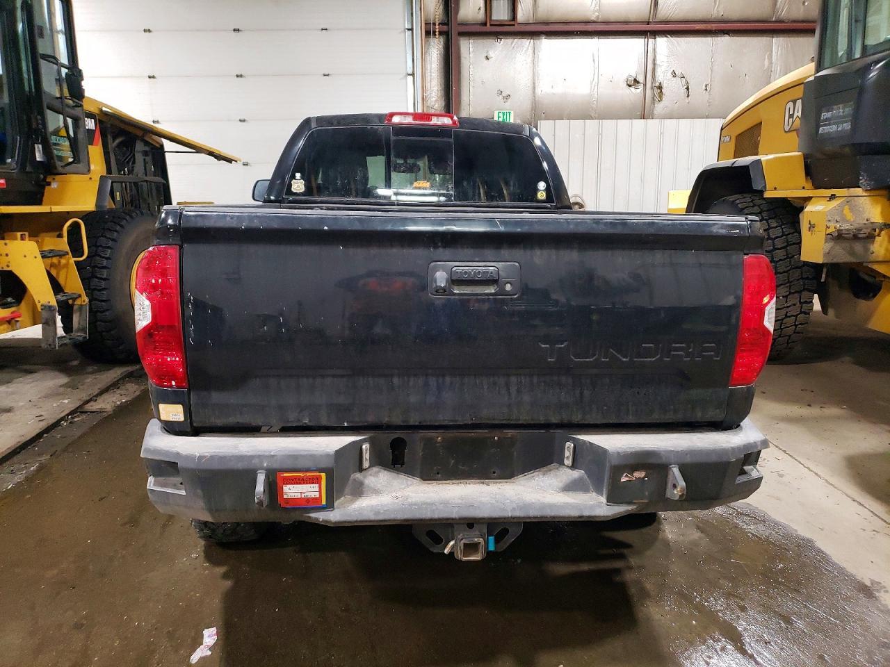 2015 Toyota Tundra SR5