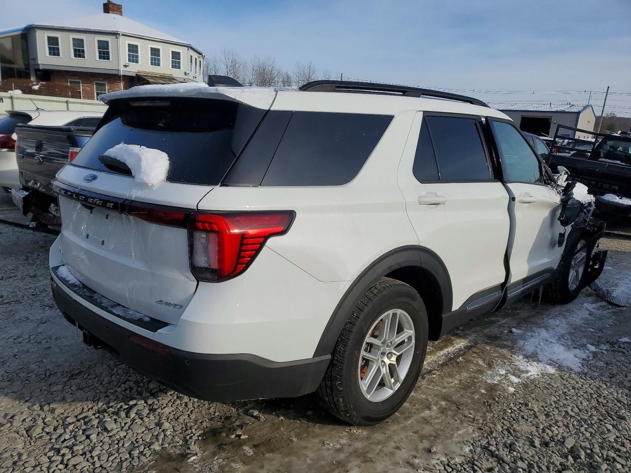 2025 Ford Explorer Active