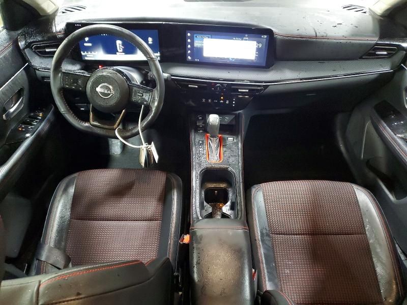 2025 Nissan Kicks sr