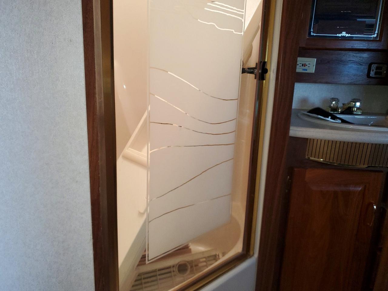 2001 National Rv Palisades