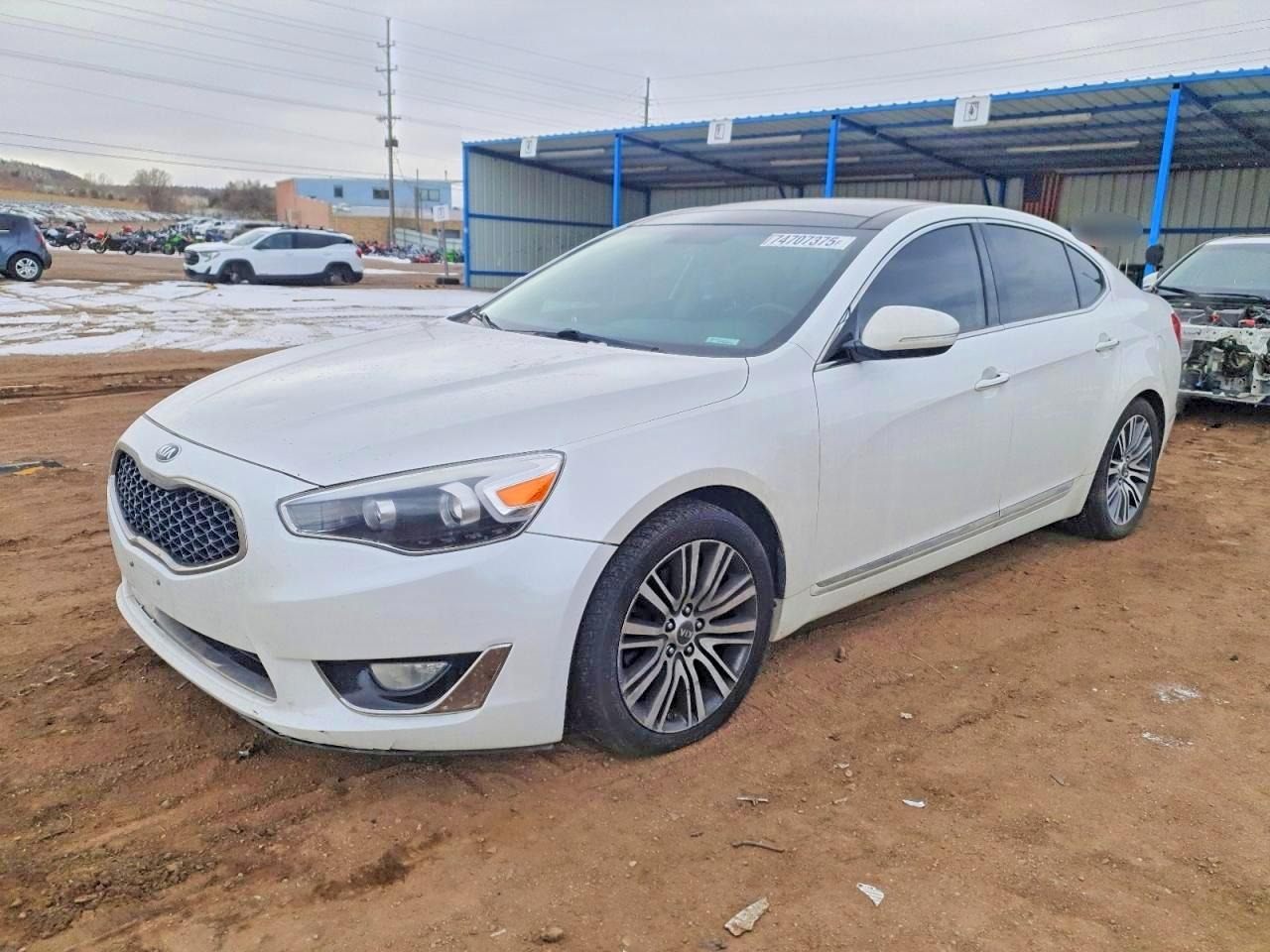 2014 KIA Cadenza Premium