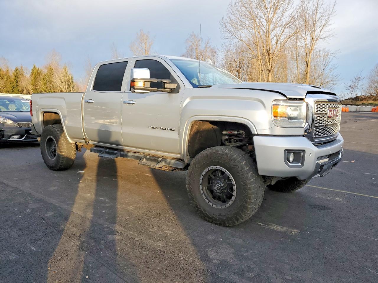 2018 GMC Sierra K2500 Denali
