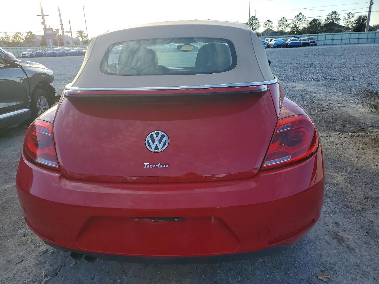 2016 Volkswagen Beetle S/se