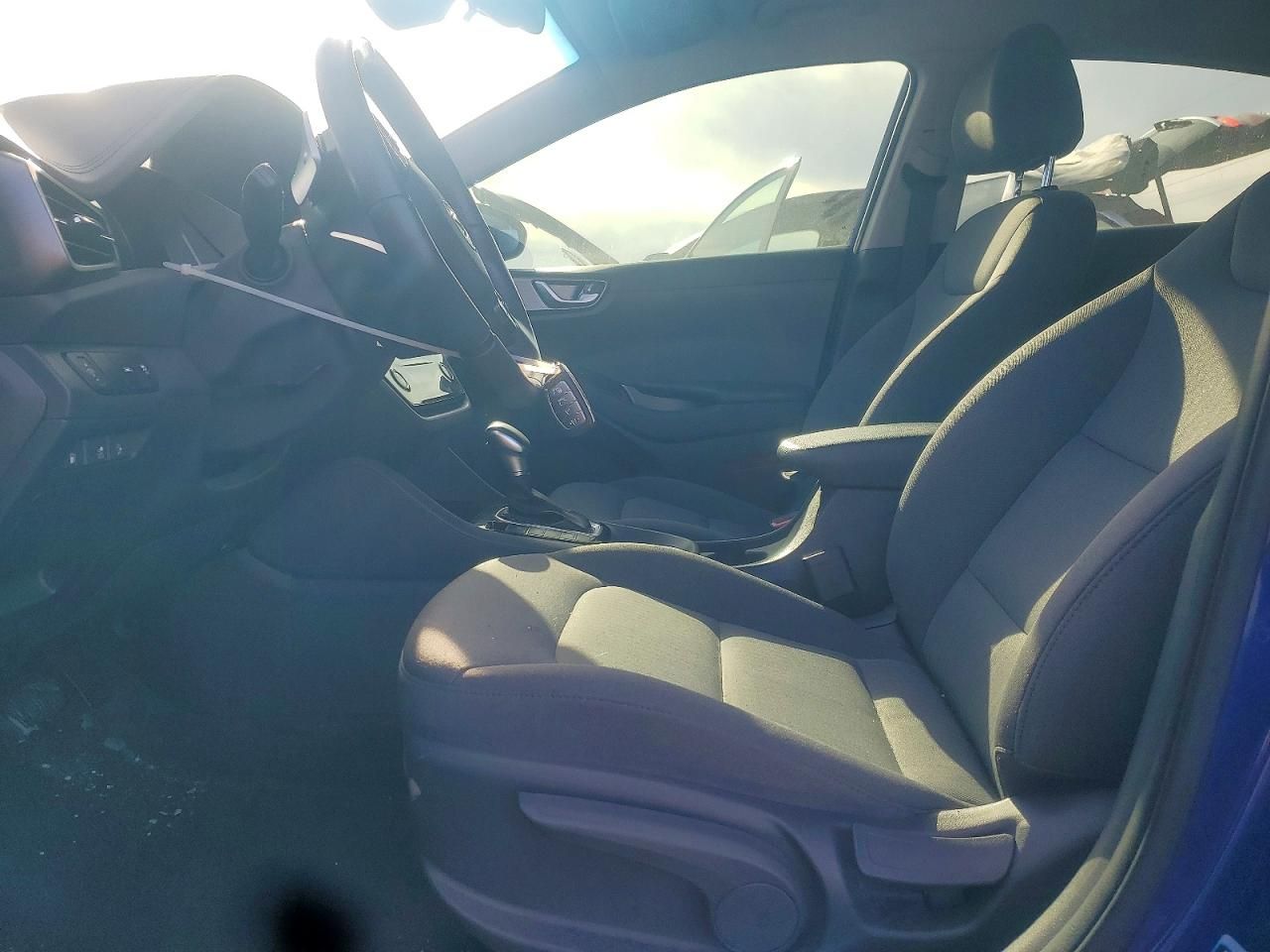 2021 Hyundai Ioniq se