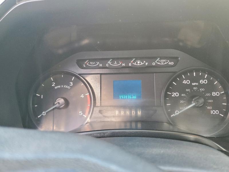 2020 Ford F350 Super Duty Flatbed Truck