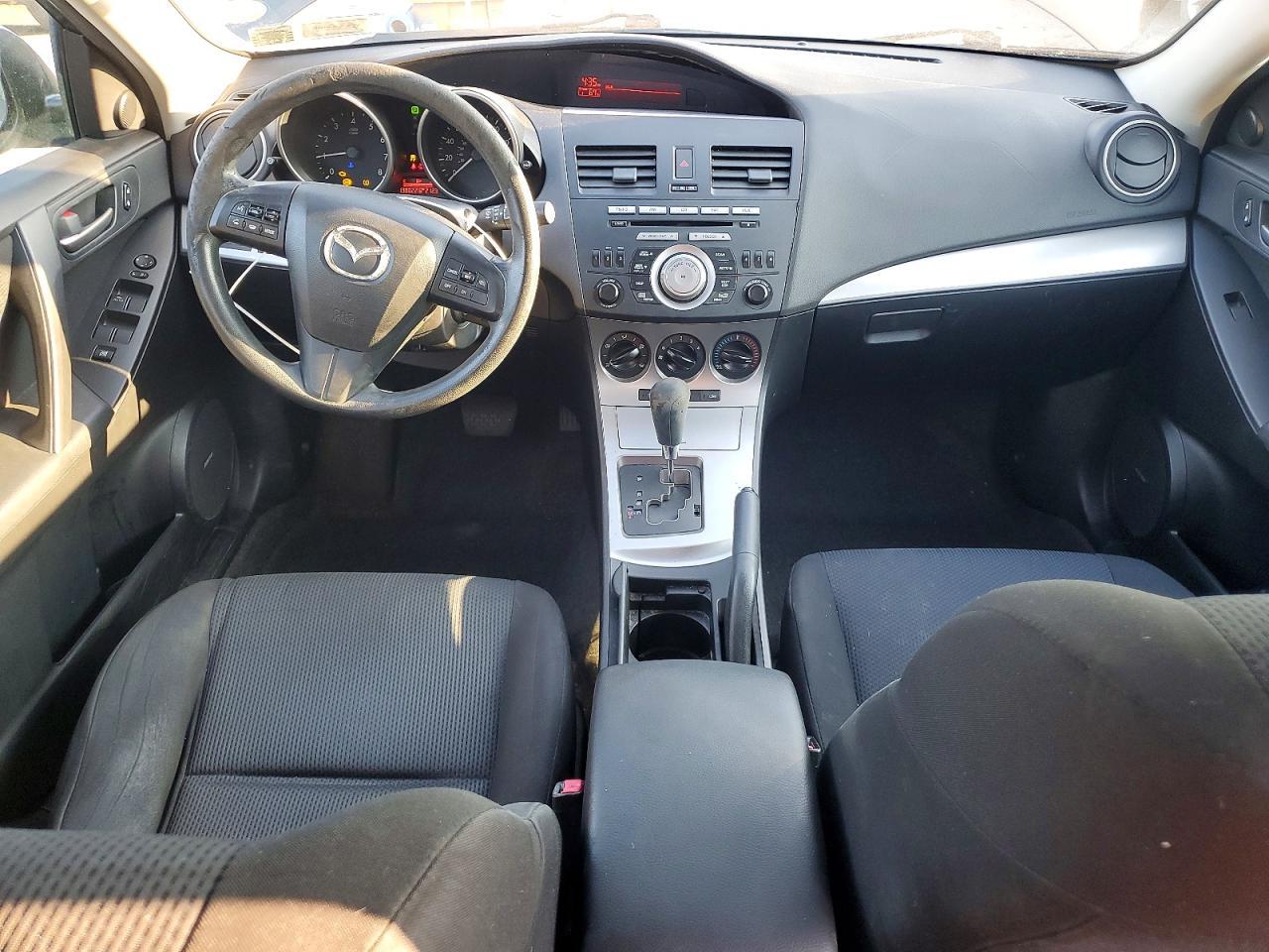 2011 Mazda 3 I