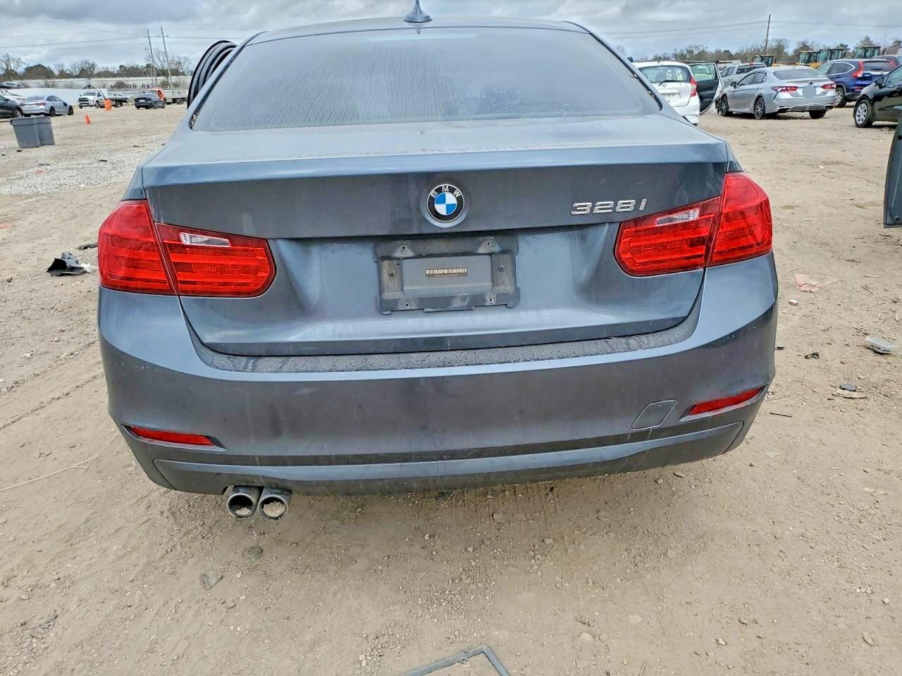 2015 BMW 328 i