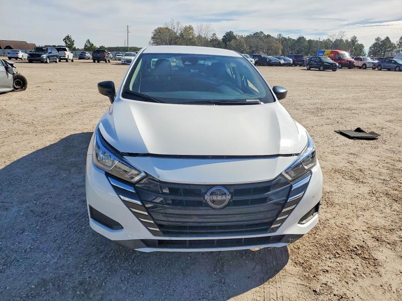 2024 Nissan Versa s