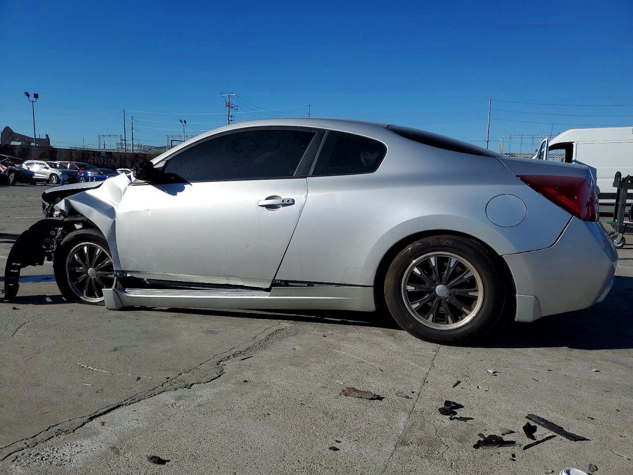 2009 Niss Altima