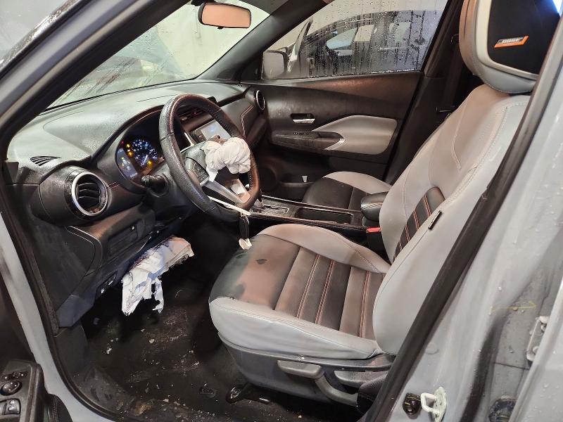 2022 Nissan Kicks sr