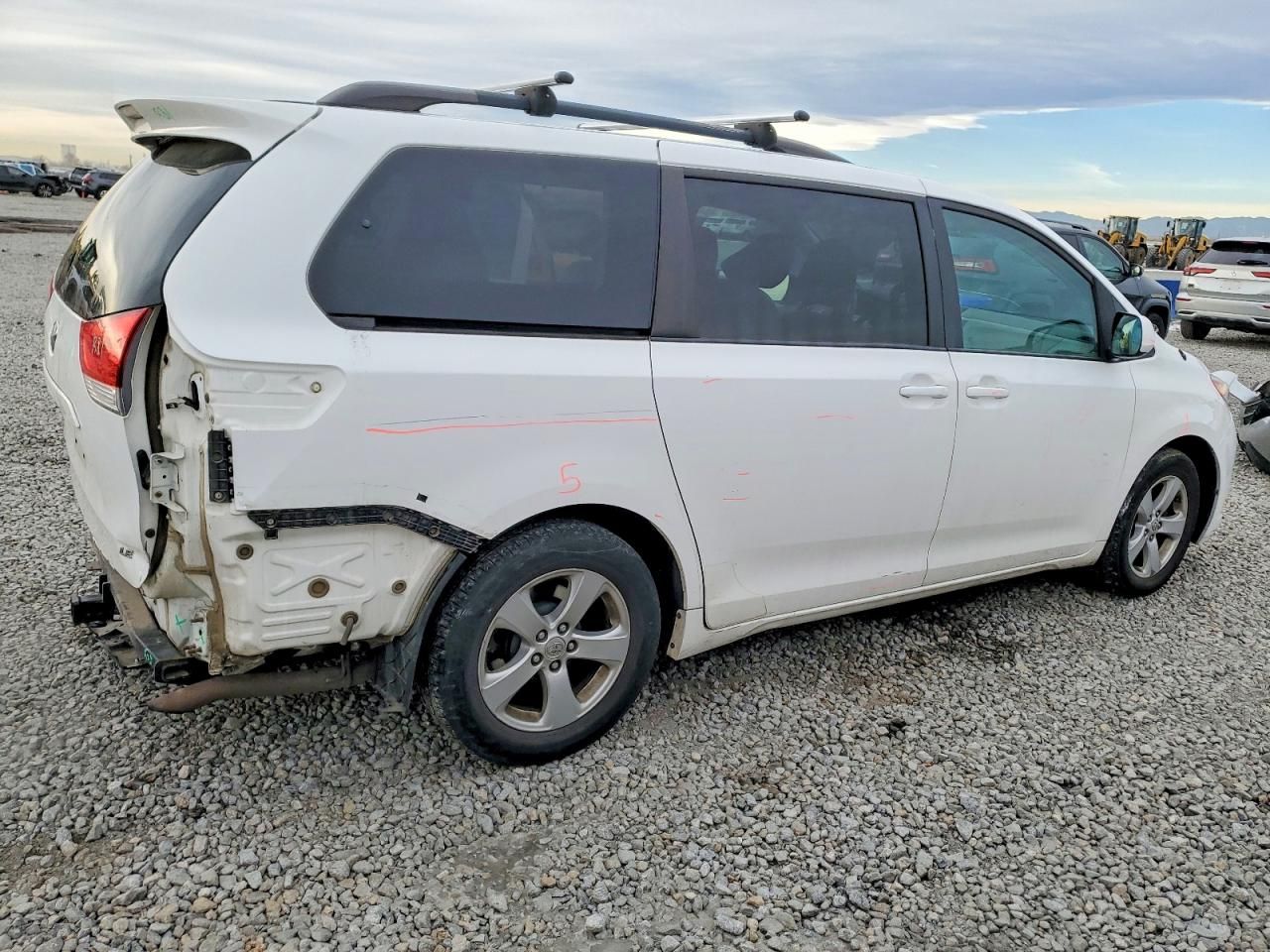2011 Toyota Sienna le
