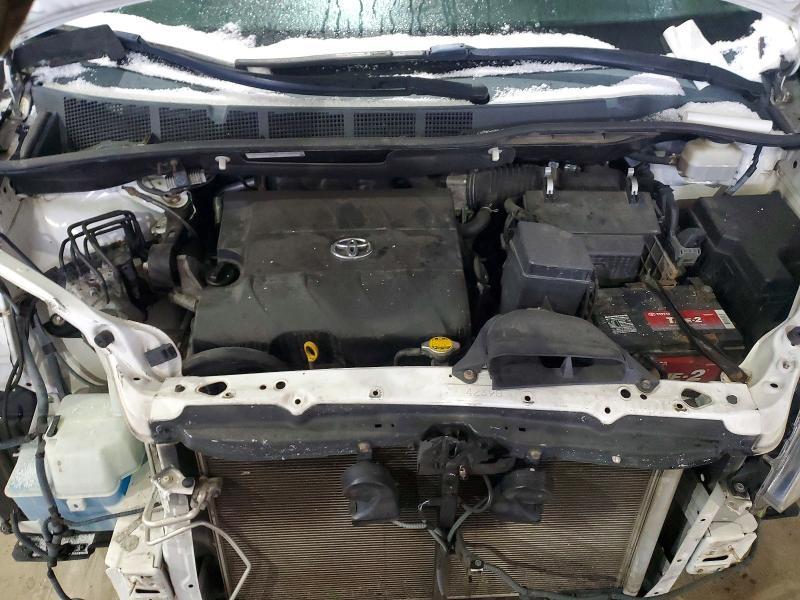 2011 Toyota Sienna xle