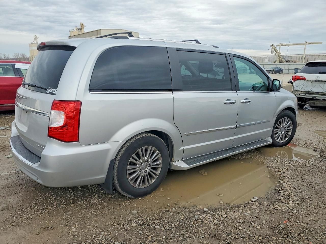 2011 Chrysler Town & Country Limited