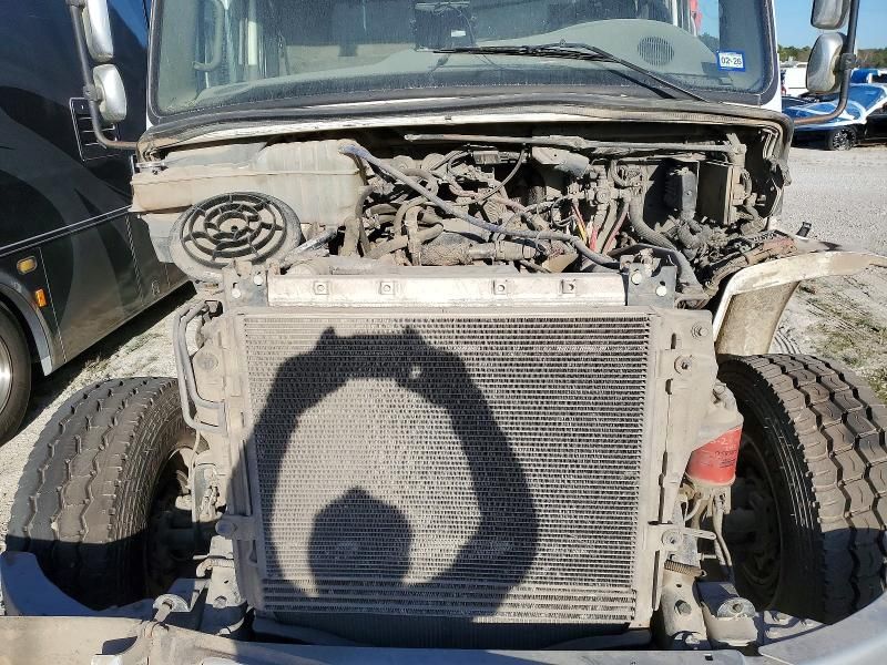 2010 Freightliner Business Class M2 Refuse Truck