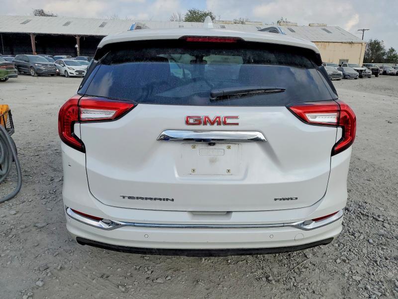 2023 GMC Terrain Denali