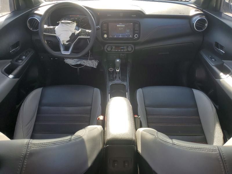 2022 Nissan Kicks sr