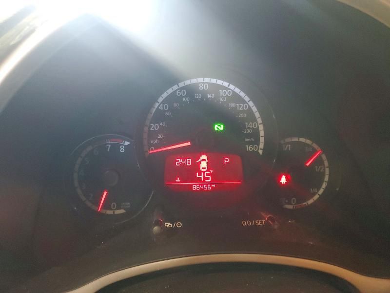 2013 Volkswagen Beetle