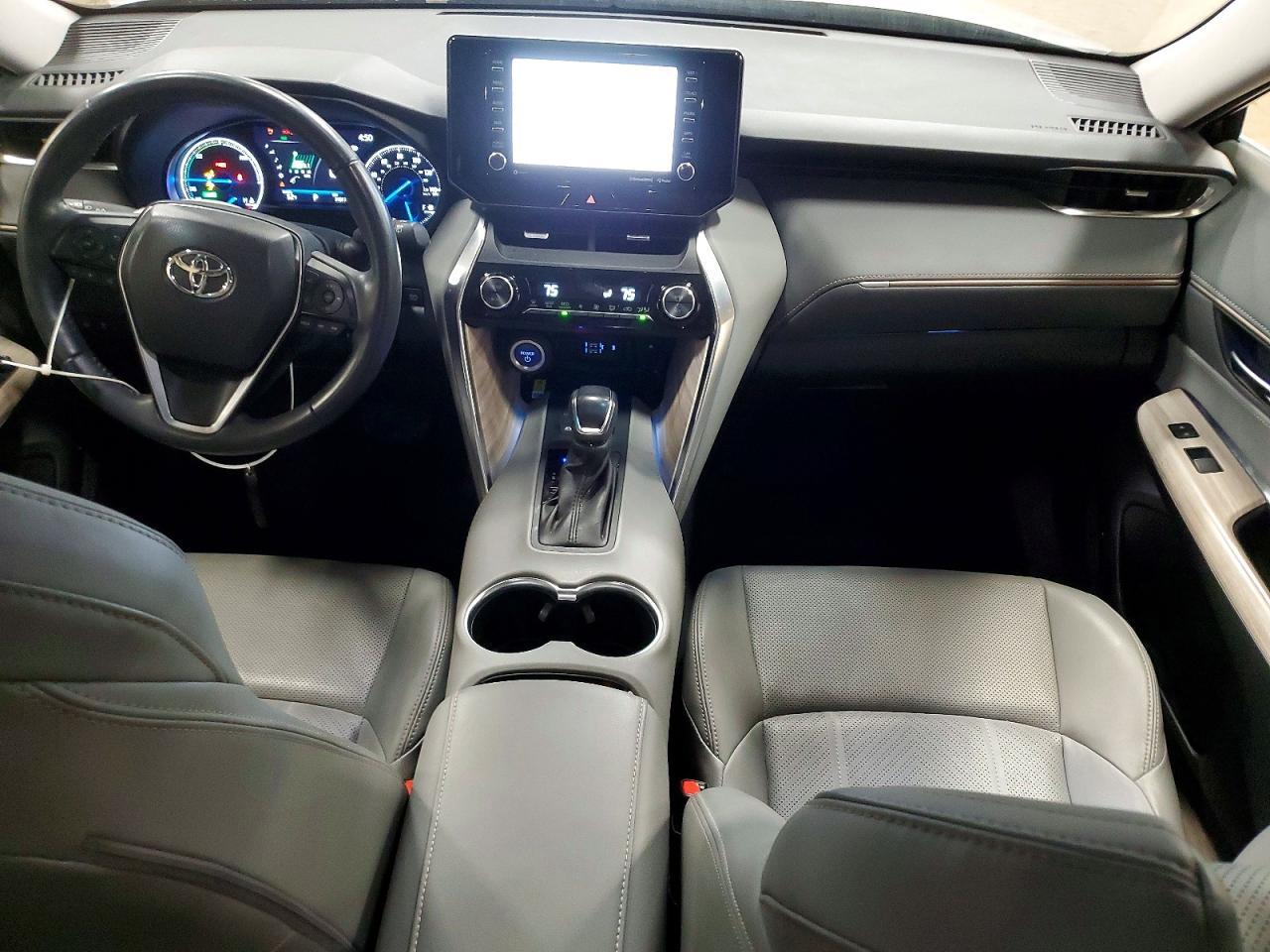 2021 Toyota Venza le