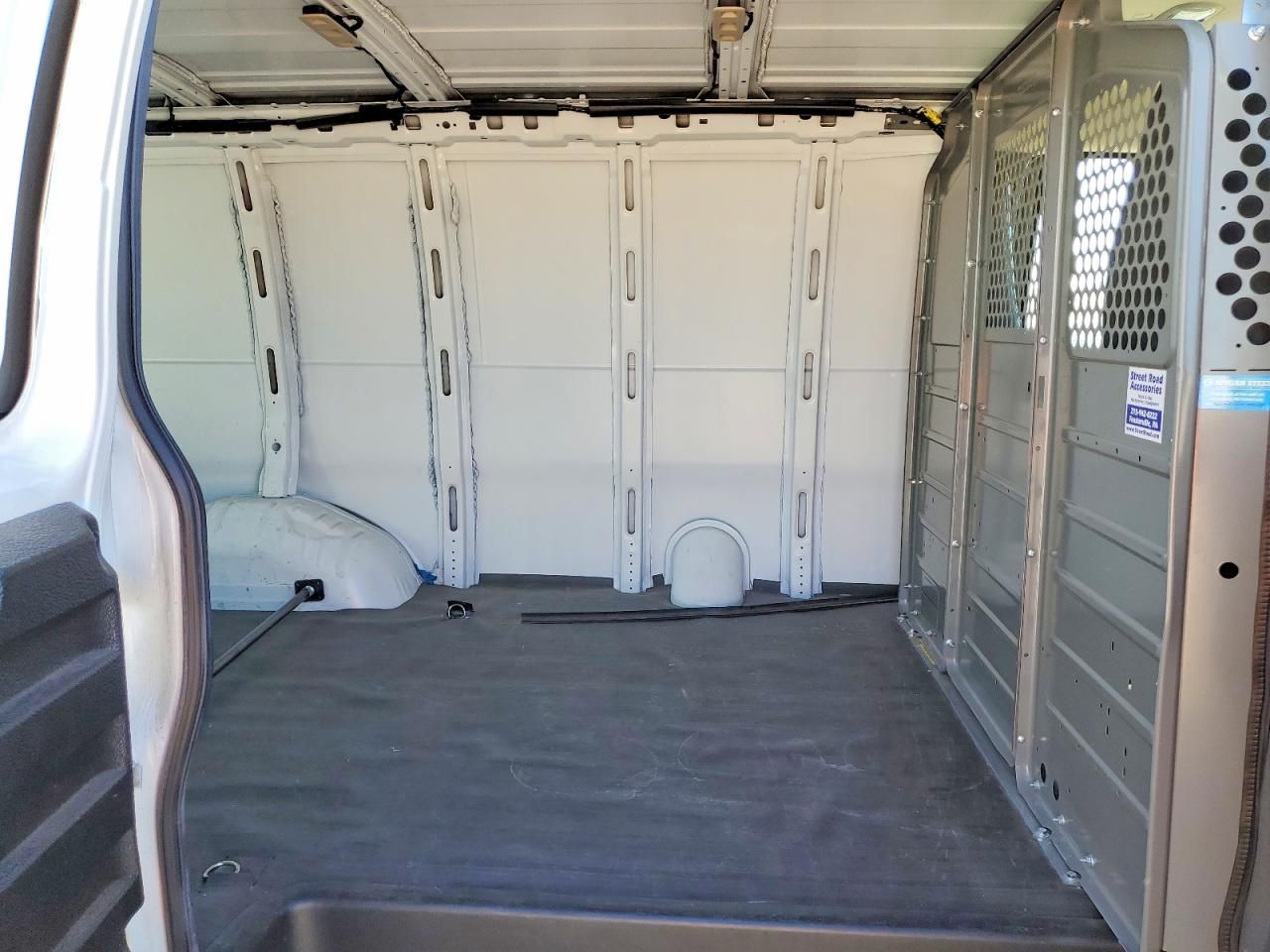 2022 Chevrolet Express 2500 Delivery Van