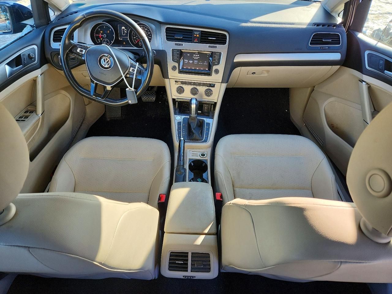 2015 Volkswagen Golf Sportwagen tdi s