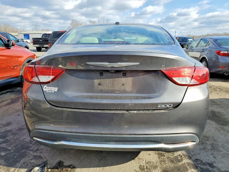 2015 Chrysler 200 Limited