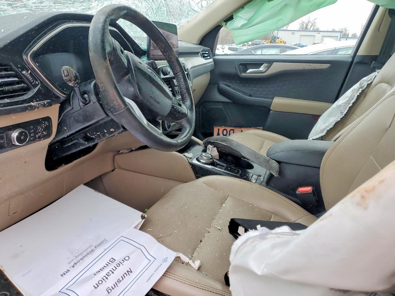 2020 Ford Escape sel