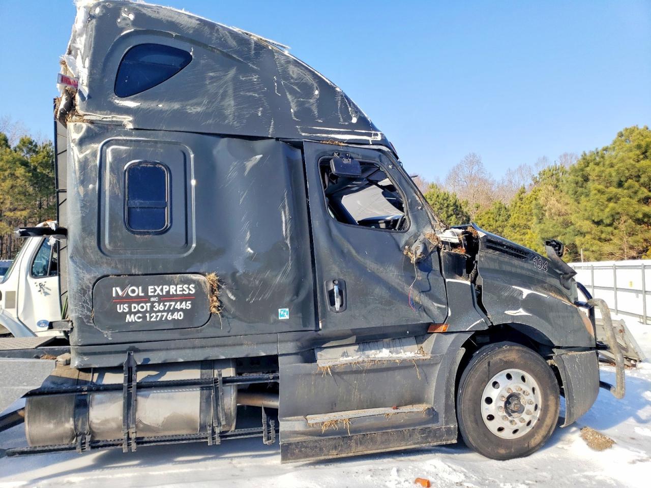 2026 Freightliner Cascadia 126 Semi Truck