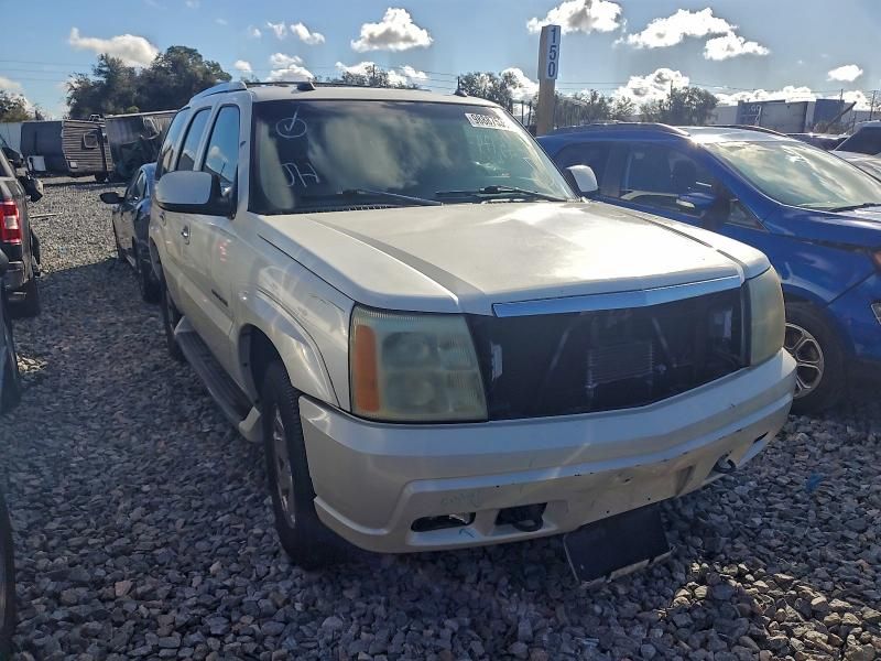 2004 Cadillac Escalade Luxury