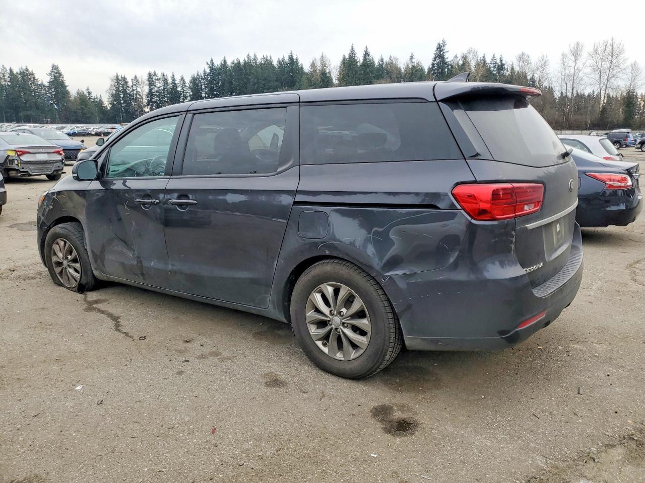 2020 KIA Sedona lx