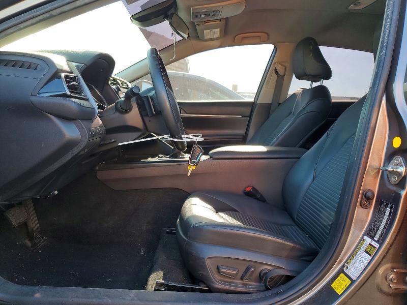 2020 Toyota Camry se