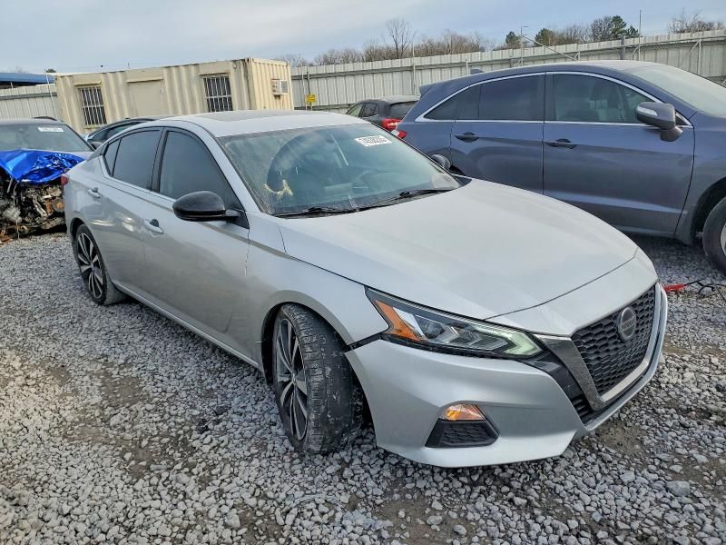 2019 Nissan Altima sr