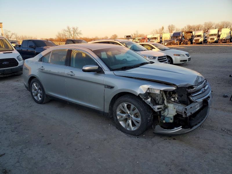 2010 Ford Taurus sel
