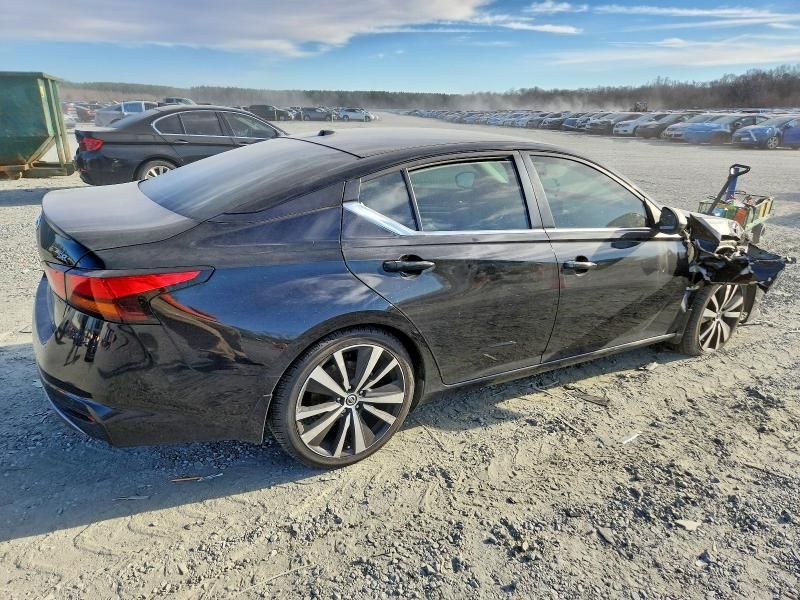 2020 Nissan Altima sr