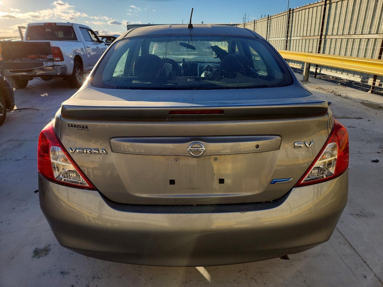 2014 Nissan Versa s