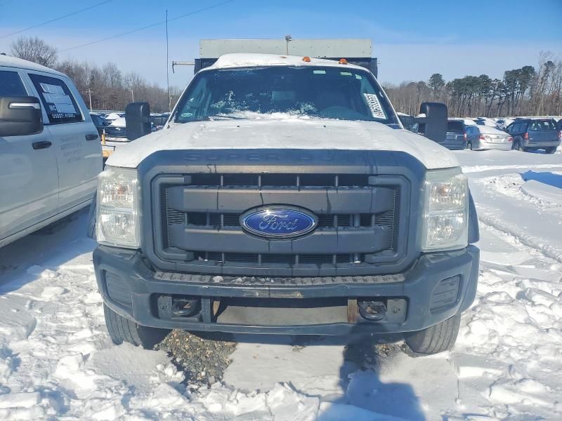 2015 Ford F450 Super Duty Flatbed Truck