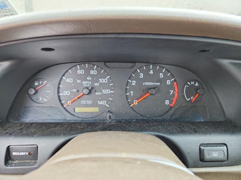 2000 Nissan Altima xe