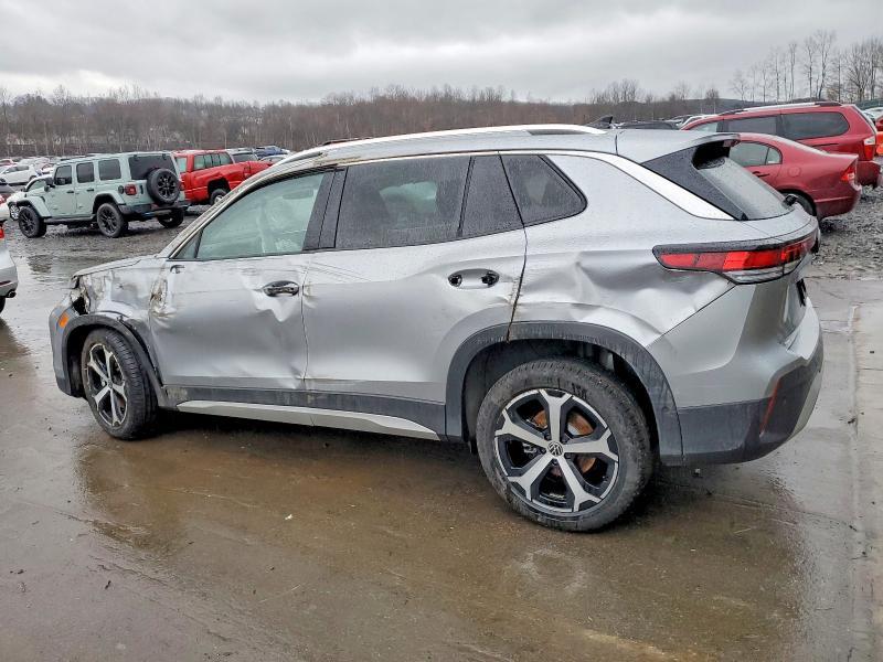 2025 Volkswagen Tiguan se
