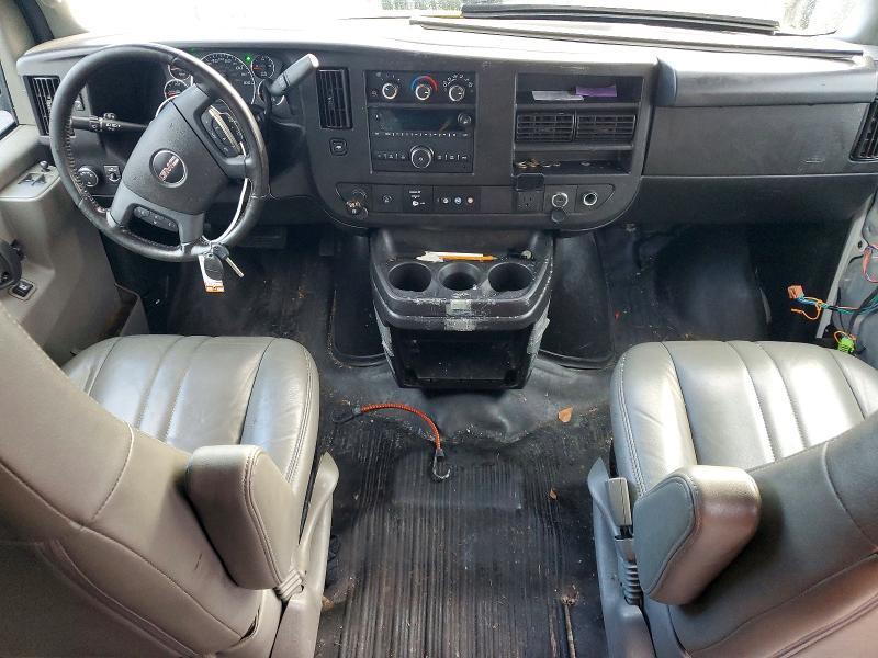 2022 GMC Savana G2500 Delivery Van